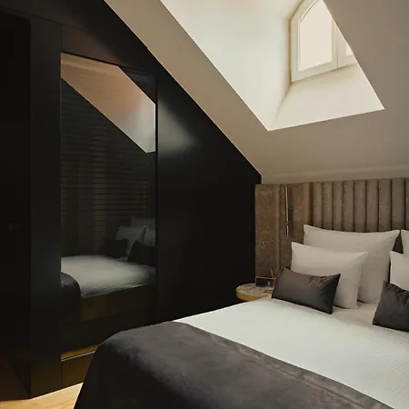 Hotel Blow Up Hall Poznan