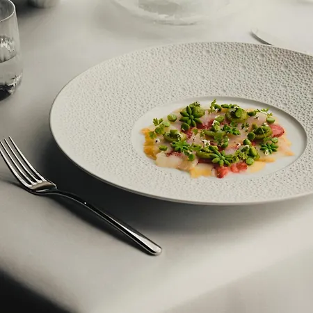 Ξενοδοχείο Blow Up Hall 5*