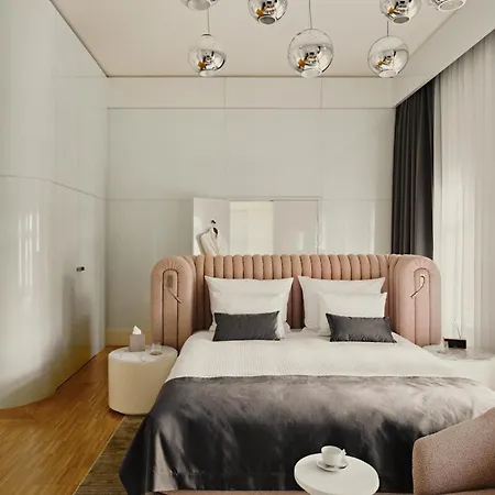 Blow Up Hall 5* Πόζναν