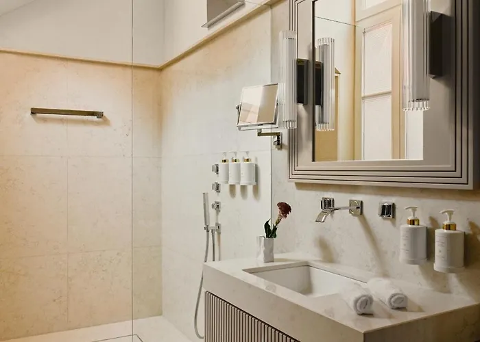 Blow Up Hall Отель Познань